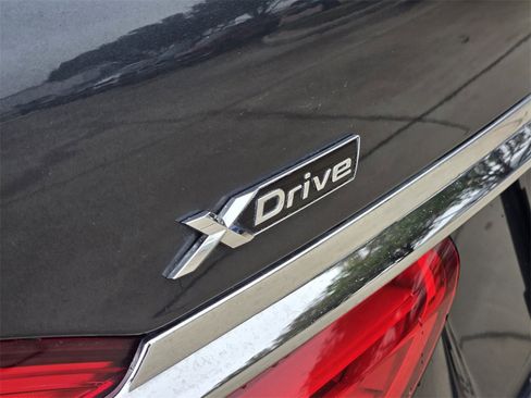 Used 2019 BMW 740i xDrive w/ Executive Package image 16