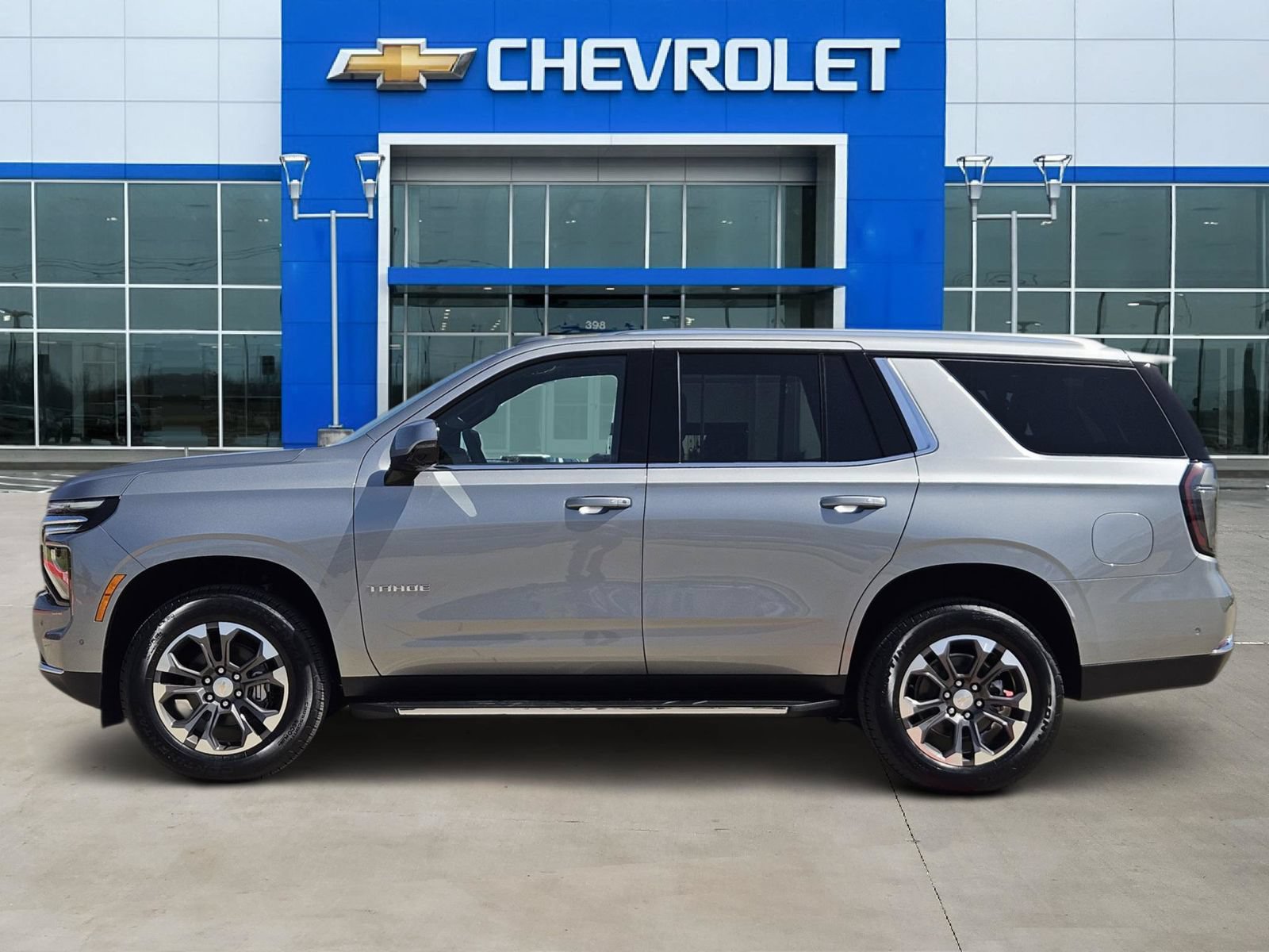 New 2026 Chevrolet Tahoe LT w/ Comfort Package AWD/4WD image 3
