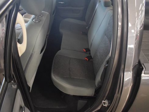 Used 2015 RAM 1500 Big Horn AWD/4WD image 40