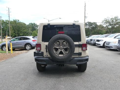 Used 2018 Jeep Wrangler Sport AWD/4WD image 6