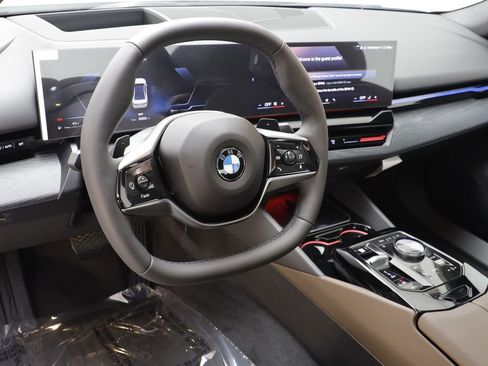 New 2026 BMW 530i xDrive w/ Premium Package AWD/4WD image 8