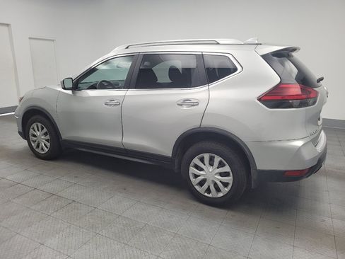 Used 2017 Nissan Rogue S w/ S Appearance Package AWD/4WD image 3