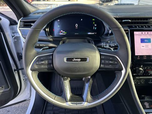 Used 2022 Jeep Grand Cherokee Trailhawk image 20