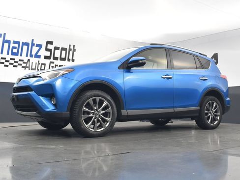 Used 2018 Toyota RAV4 Limited w/ Advanced Technology Package AWD/4WD image 18