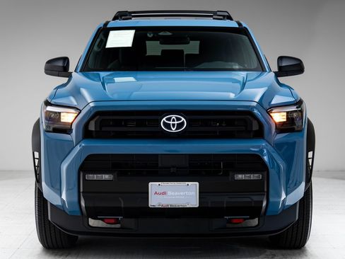 Used 2026 Toyota 4Runner SR5 AWD/4WD image 28