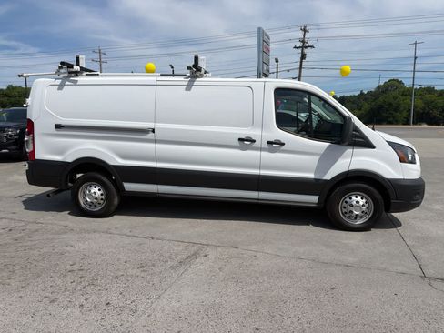 Used 2023 Ford Transit 250 Low Roof AWD image 2