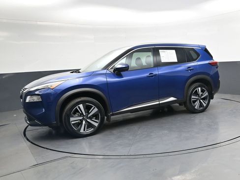 Used 2023 Nissan Rogue SL FWD image 12