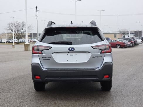 Used 2025 Subaru Outback Onyx Edition AWD/4WD image 16