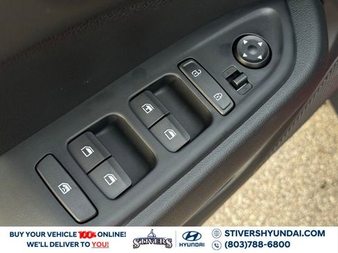 New 2026 Hyundai Venue SE image 22