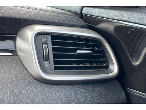 Used 2018 Kia Sorento LX image 31