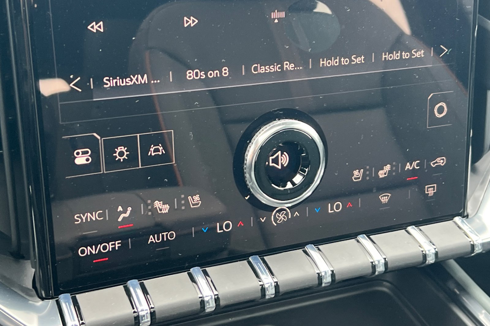 New 2026 GMC Acadia AT4 w/ Luxury Package AWD/4WD image 19