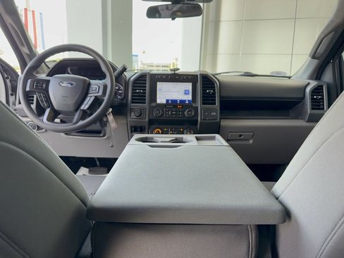 Certified 2022 Ford F250 XL w/ STX Appearance Package AWD/4WD image 27