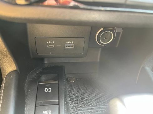 Used 2021 Nissan Kicks SV FWD image 19