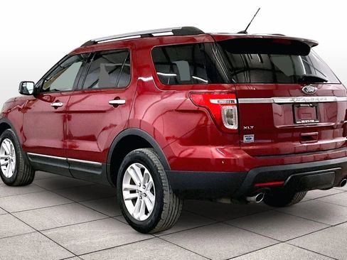 Used 2014 Ford Explorer XLT image 10
