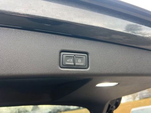 Certified 2025 Audi Q5 Premium Plus w/ Premium Plus image 32
