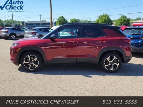Used 2023 Chevrolet TrailBlazer RS FWD image 2
