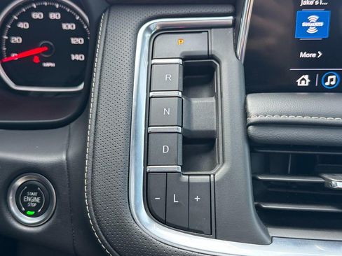 Used 2021 Chevrolet Tahoe Premier AWD/4WD image 26
