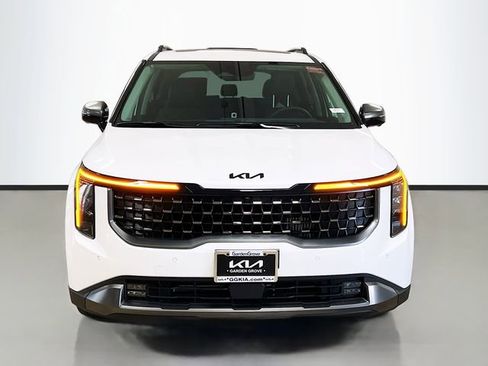 New 2026 Kia Carnival SX w/ SX Dark Edition Package image 2