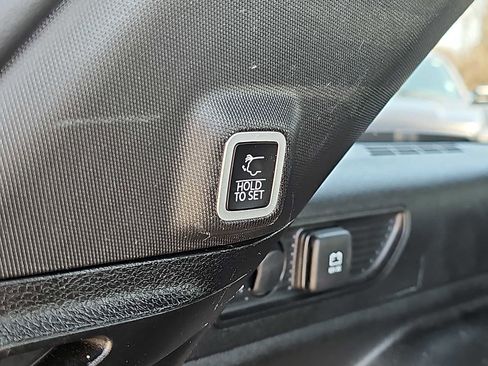 Used 2023 Jeep Grand Cherokee Altitude image 30