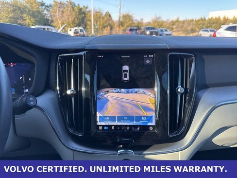 Used 2024 Volvo XC60 B5 Core w/ Protection Package Premier image 24