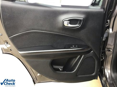 Used 2020 Jeep Compass Latitude w/ Popular Equipment Group image 12