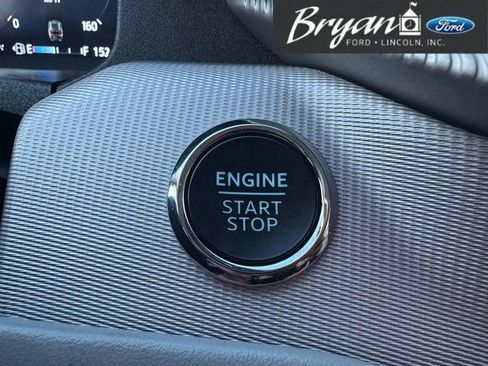 Used 2025 Ford Explorer Active w/ Active Comfort Package image 38