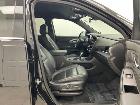 Certified 2023 Chevrolet Traverse LT image 17