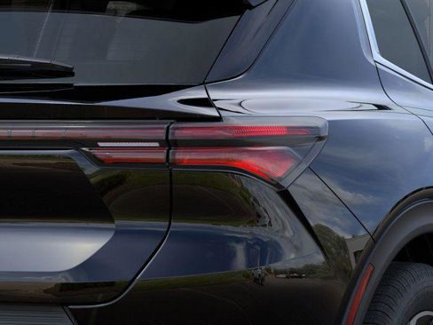 New 2026 Chevrolet Equinox EV LT image 12