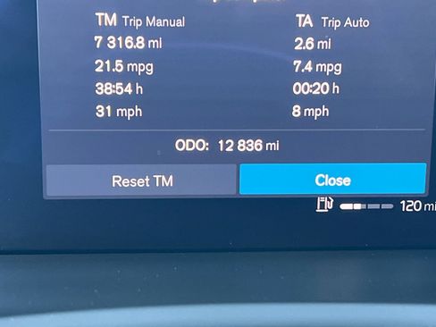 Used 2025 Volvo XC90 B6 Plus image 35