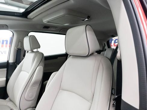 Certified 2025 Honda Odyssey Touring image 19