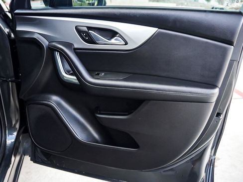 Used 2020 Chevrolet Blazer LT FWD image 25