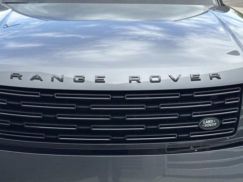 Used 2024 Land Rover Range Rover SE AWD/4WD image 11