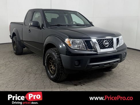 Used 2020 Nissan Frontier S image 1