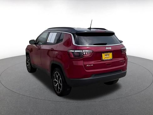 Used 2025 Jeep Compass Limited AWD/4WD image 11