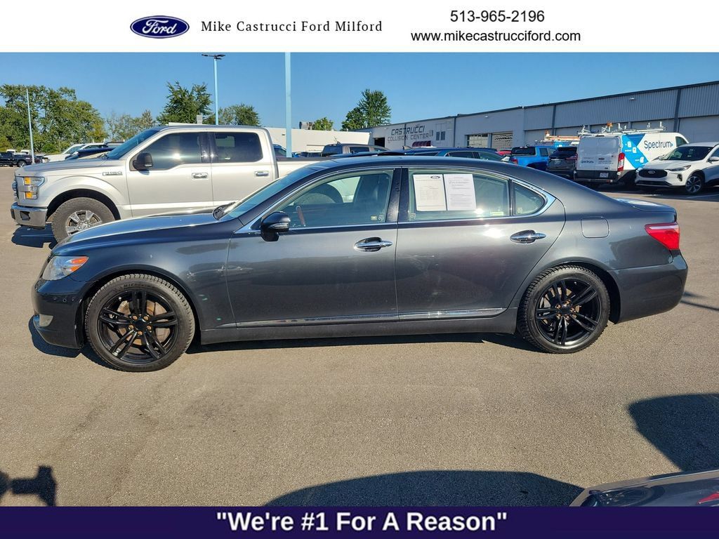 Used 2010 Lexus LS 460 L w/ Rear Seat Upgrade Pkg RWD image 2