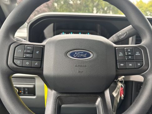 New 2026 Ford F250 XL w/ XL Chrome Package image 22