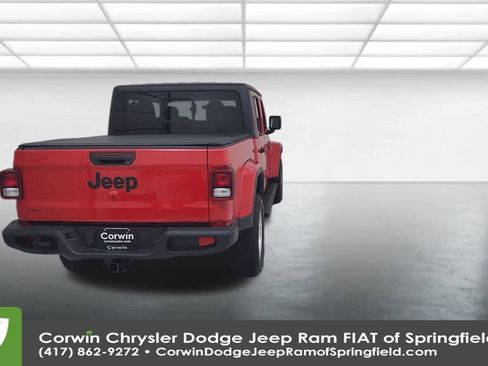 Used 2022 Jeep Gladiator Sport image 13
