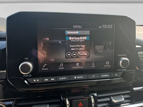 Used 2022 Nissan Pathfinder SV w/ SV Black Package AWD/4WD image 20