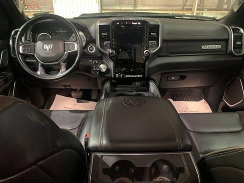 Used 2024 RAM 1500 Laramie AWD/4WD image 16