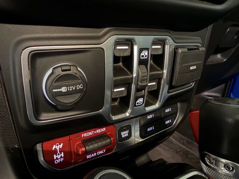 Used 2023 Jeep Wrangler Unlimited Rubicon 4xe w/ Cold Weather Group image 30