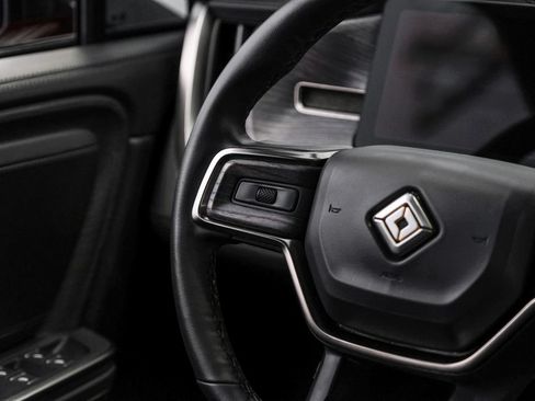 Used 2023 Rivian R1S Adventure AWD/4WD image 18