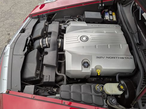 Used 2004 Cadillac XLR RWD image 47