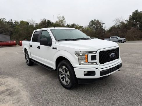 Used 2019 Ford F150 XL w/ Equipment Group 101A Mid AWD/4WD image 3
