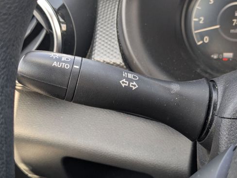 Used 2024 Nissan Kicks SV image 44