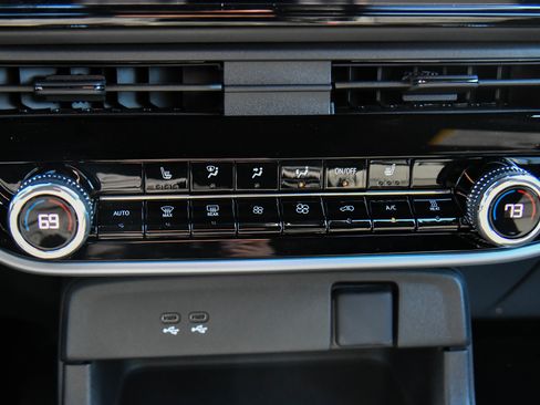 Used 2024 Honda Prologue EX image 27