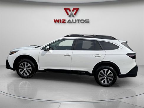 Used 2020 Subaru Outback Premium image 10