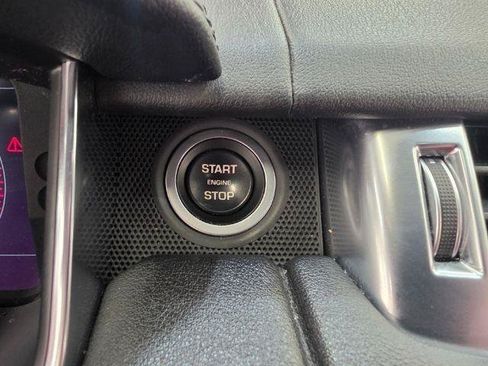 Used 2018 Land Rover Range Rover Sport HSE AWD/4WD image 15