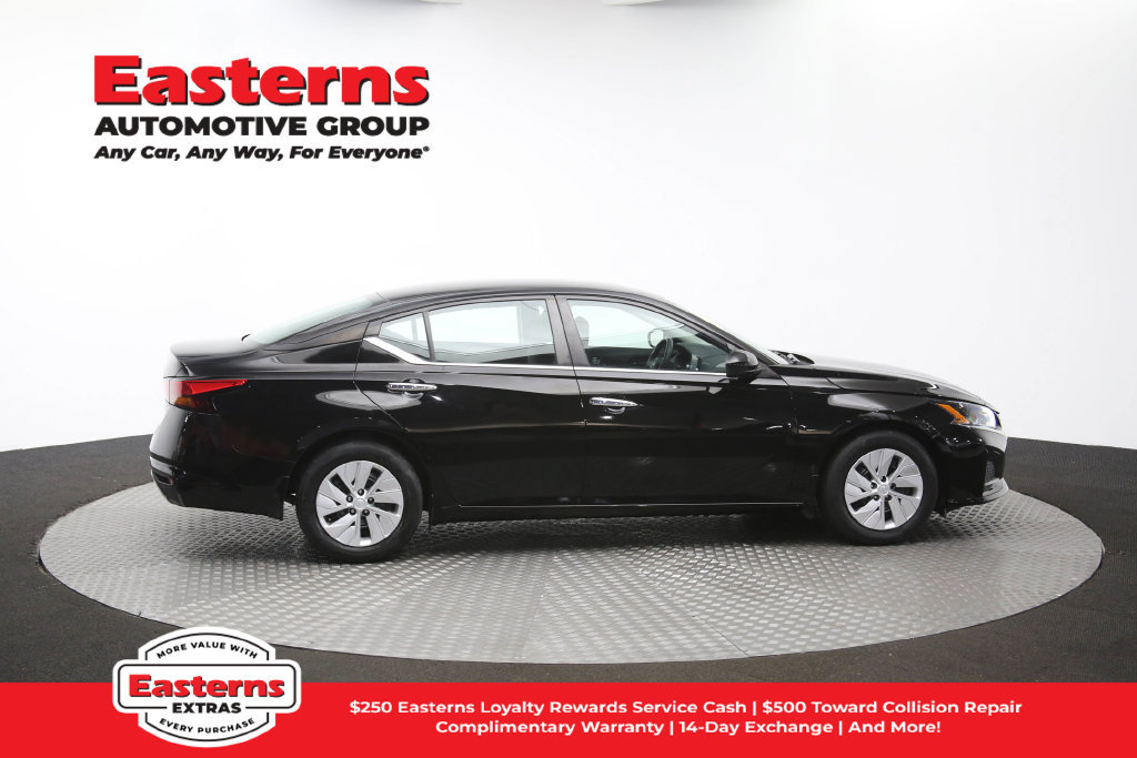 Used 2023 Nissan Altima 2.5 S FWD image 44