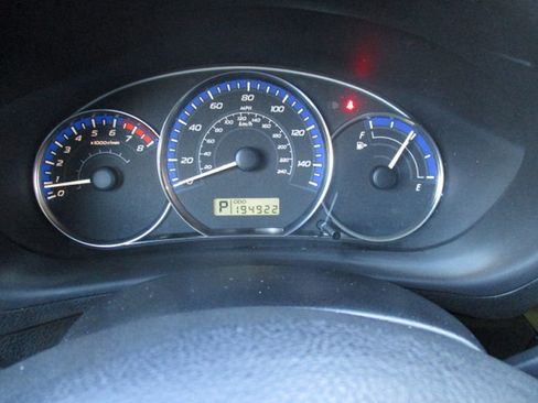 Used 2011 Subaru Forester 2.5X Premium image 15