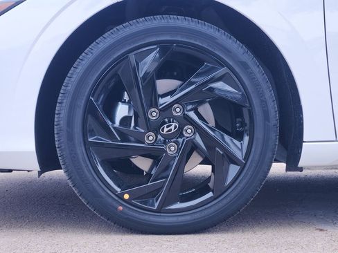 New 2026 Hyundai Elantra Sport FWD image 8